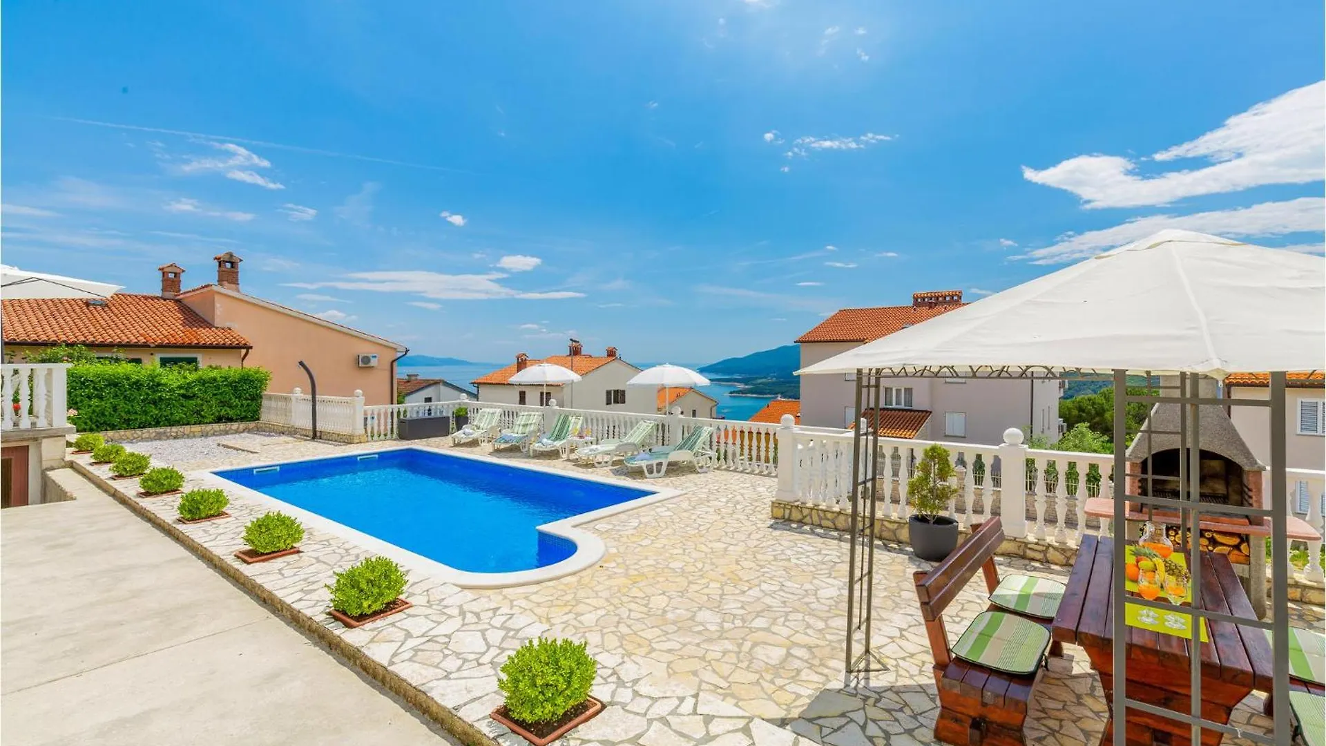 Stunning Apartment In Rabac With Kitchen