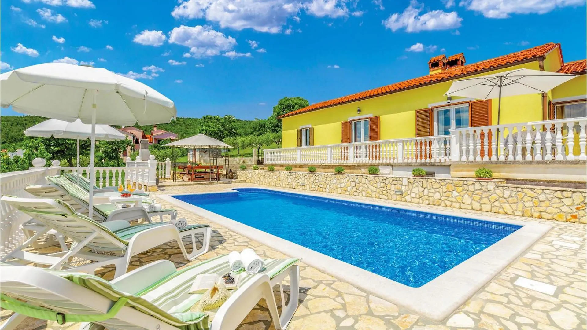 Stunning Apartment In Rabac With Kitchen